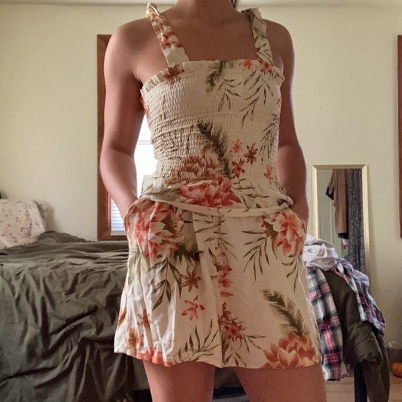 Billabong romper - Picture 8 of 9